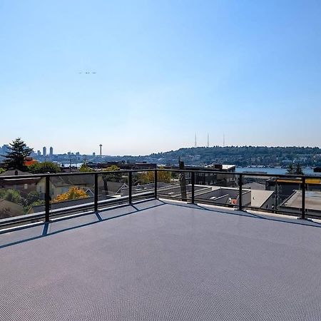 A-Seattle Urban Village- Orcas- Roof Top View Deck エクステリア 写真